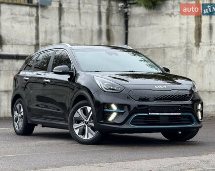 Чорний Кіа Niro, об'ємом двигуна 0 л та пробігом 108 тис. км за 21850 $, фото 9 на Automoto.ua