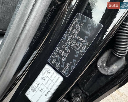 Черный Киа Niro, объемом двигателя 0 л и пробегом 54 тыс. км за 24300 $, фото 43 на Automoto.ua