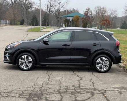 Чорний Кіа Niro, об'ємом двигуна 0 л та пробігом 24 тис. км за 12000 $, фото 3 на Automoto.ua