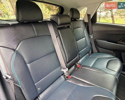 Чорний Кіа Niro, об'ємом двигуна 0 л та пробігом 80 тис. км за 22400 $, фото 25 на Automoto.ua