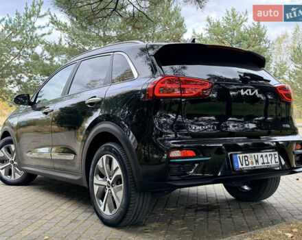 Чорний Кіа Niro, об'ємом двигуна 0 л та пробігом 80 тис. км за 22400 $, фото 4 на Automoto.ua