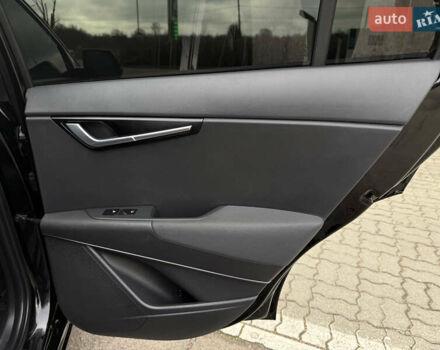 Черный Киа Niro, объемом двигателя 0 л и пробегом 149 тыс. км за 20550 $, фото 43 на Automoto.ua