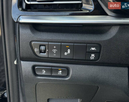 Чорний Кіа Niro, об'ємом двигуна 0 л та пробігом 23 тис. км за 24999 $, фото 22 на Automoto.ua