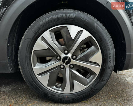 Черный Киа Niro, объемом двигателя 0 л и пробегом 54 тыс. км за 24300 $, фото 30 на Automoto.ua