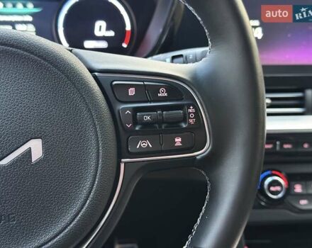 Киа Niro 2022 в Киеве на Automoto.ua Черный Киа Niro, объемом двигателя 0 л и пробегом 70 тыс. км за 22499 $, фото 65 на Automoto.ua