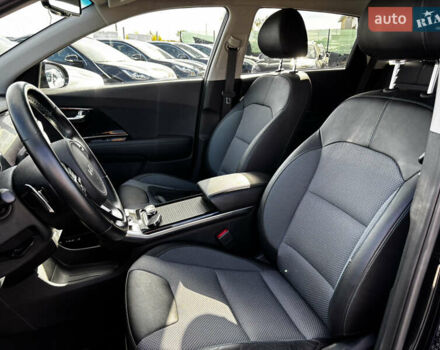 Чорний Кіа Niro, об'ємом двигуна 0 л та пробігом 23 тис. км за 24999 $, фото 19 на Automoto.ua