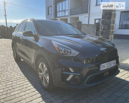 Чорний Кіа Niro, об'ємом двигуна 0 л та пробігом 30 тис. км за 25000 $, фото 7 на Automoto.ua