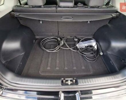 Черный Киа Niro, объемом двигателя 0 л и пробегом 125 тыс. км за 21800 $, фото 23 на Automoto.ua