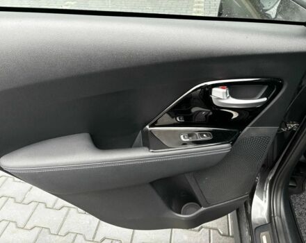 Черный Киа Niro, объемом двигателя 0 л и пробегом 75 тыс. км за 13900 $, фото 1 на Automoto.ua