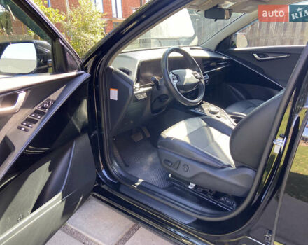 Черный Киа Niro, объемом двигателя 0 л и пробегом 121 тыс. км за 24777 $, фото 6 на Automoto.ua