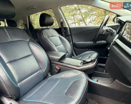 Чорний Кіа Niro, об'ємом двигуна 0 л та пробігом 80 тис. км за 22400 $, фото 21 на Automoto.ua