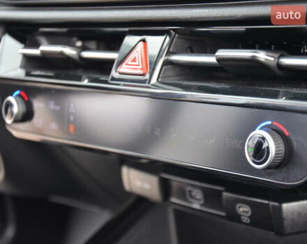 Черный Киа Niro, объемом двигателя 0 л и пробегом 67 тыс. км за 24150 $, фото 61 на Automoto.ua