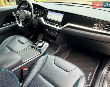 Чорний Кіа Niro, об'ємом двигуна 0 л та пробігом 80 тис. км за 22400 $, фото 20 на Automoto.ua