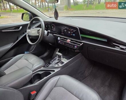 Черный Киа Niro, объемом двигателя 1.58 л и пробегом 97 тыс. км за 25500 $, фото 19 на Automoto.ua