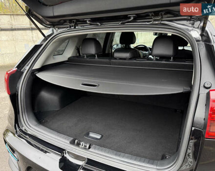 Чорний Кіа Niro, об'ємом двигуна 0 л та пробігом 108 тис. км за 21850 $, фото 55 на Automoto.ua