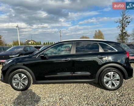 Чорний Кіа Niro, об'ємом двигуна 0 л та пробігом 29 тис. км за 22900 $, фото 27 на Automoto.ua