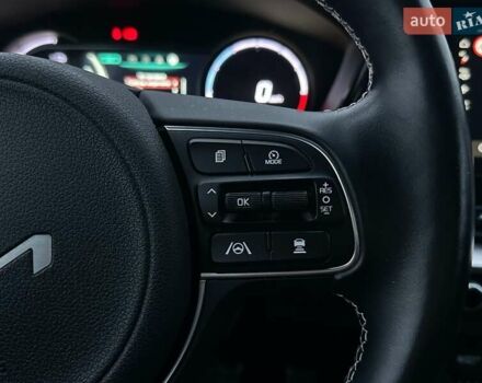 Черный Киа Niro, объемом двигателя 0 л и пробегом 84 тыс. км за 22900 $, фото 57 на Automoto.ua