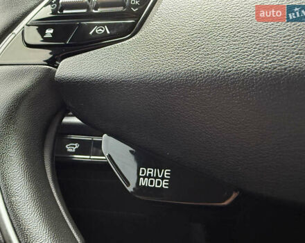 Черный Киа Niro, объемом двигателя 0 л и пробегом 149 тыс. км за 20550 $, фото 60 на Automoto.ua