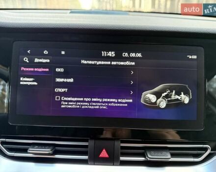 Киа Niro 2022 в Киеве на Automoto.ua Черный Киа Niro, объемом двигателя 0 л и пробегом 70 тыс. км за 22499 $, фото 117 на Automoto.ua