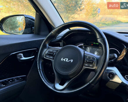 Черный Киа Niro, объемом двигателя 0 л и пробегом 50 тыс. км за 23600 $, фото 20 на Automoto.ua