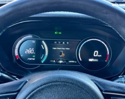 Чорний Кіа Niro, об'ємом двигуна 0 л та пробігом 125 тис. км за 22290 $, фото 26 на Automoto.ua