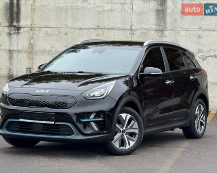 Чорний Кіа Niro, об'ємом двигуна 0 л та пробігом 108 тис. км за 21850 $, фото 13 на Automoto.ua