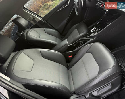 Черный Киа Niro, объемом двигателя 0 л и пробегом 149 тыс. км за 20550 $, фото 48 на Automoto.ua
