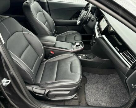 Черный Киа Niro, объемом двигателя 0 л и пробегом 75 тыс. км за 13900 $, фото 4 на Automoto.ua