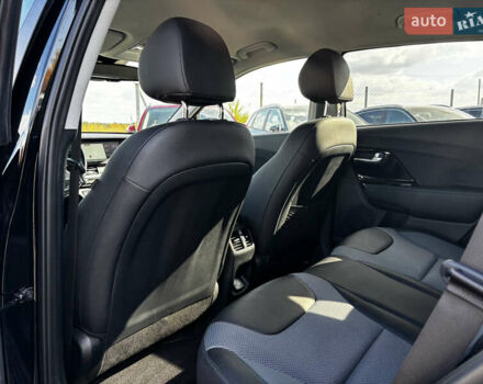 Чорний Кіа Niro, об'ємом двигуна 0 л та пробігом 23 тис. км за 24999 $, фото 30 на Automoto.ua
