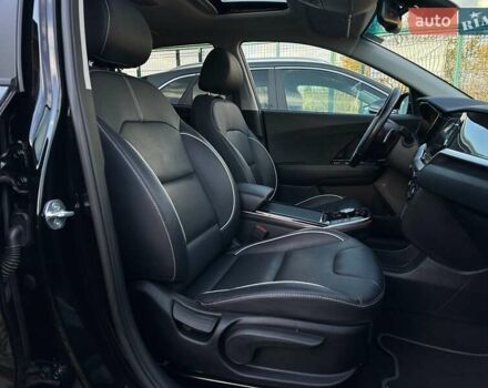 Черный Киа Niro, объемом двигателя 0 л и пробегом 29 тыс. км за 22900 $, фото 105 на Automoto.ua