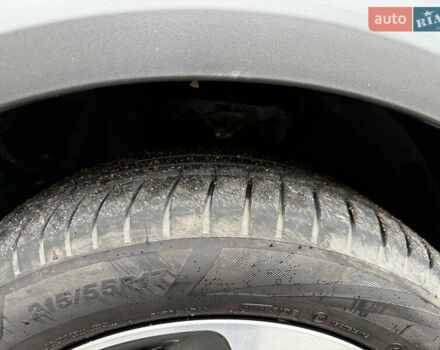 Чорний Кіа Niro, об'ємом двигуна 0 л та пробігом 108 тис. км за 21850 $, фото 64 на Automoto.ua