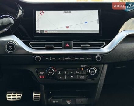 Чорний Кіа Niro, об'ємом двигуна 0 л та пробігом 29 тис. км за 22900 $, фото 69 на Automoto.ua