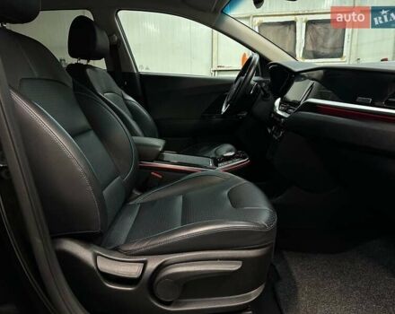 Черный Киа Niro, объемом двигателя 0 л и пробегом 39 тыс. км за 24900 $, фото 94 на Automoto.ua
