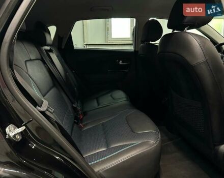 Черный Киа Niro, объемом двигателя 0 л и пробегом 12 тыс. км за 25400 $, фото 77 на Automoto.ua