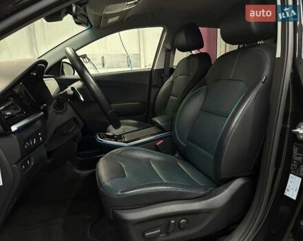 Черный Киа Niro, объемом двигателя 0 л и пробегом 12 тыс. км за 25400 $, фото 32 на Automoto.ua