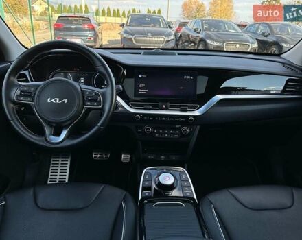 Черный Киа Niro, объемом двигателя 0 л и пробегом 29 тыс. км за 22900 $, фото 89 на Automoto.ua
