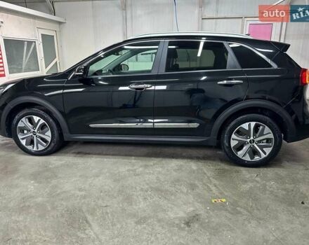 Черный Киа Niro, объемом двигателя 0 л и пробегом 12 тыс. км за 25400 $, фото 22 на Automoto.ua