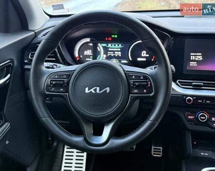 Киа Niro 2022 в Киеве на Automoto.ua Черный Киа Niro, объемом двигателя 0 л и пробегом 70 тыс. км за 22499 $, фото 63 на Automoto.ua