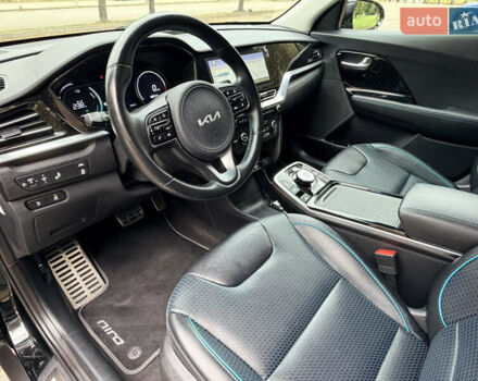 Чорний Кіа Niro, об'ємом двигуна 0 л та пробігом 80 тис. км за 22400 $, фото 15 на Automoto.ua