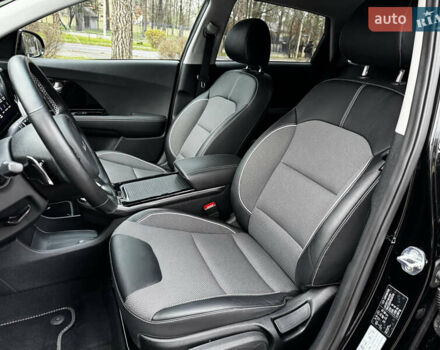 Черный Киа Niro, объемом двигателя 0 л и пробегом 54 тыс. км за 24300 $, фото 35 на Automoto.ua