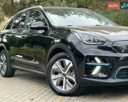 Киа Niro 2022 в Дрогобыче на Automoto.ua Черный Киа Niro, объемом двигателя 0 л и пробегом 80 тыс. км за 22690 $, фото 2 на Automoto.ua