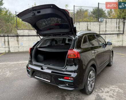 Чорний Кіа Niro, об'ємом двигуна 0 л та пробігом 108 тис. км за 21850 $, фото 56 на Automoto.ua