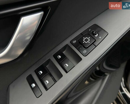 Черный Киа Niro, объемом двигателя 0 л и пробегом 149 тыс. км за 20550 $, фото 33 на Automoto.ua