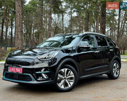 Черный Киа Niro, объемом двигателя 0 л и пробегом 54 тыс. км за 24300 $, фото 2 на Automoto.ua