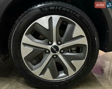 Черный Киа Niro, объемом двигателя 0 л и пробегом 39 тыс. км за 24900 $, фото 30 на Automoto.ua
