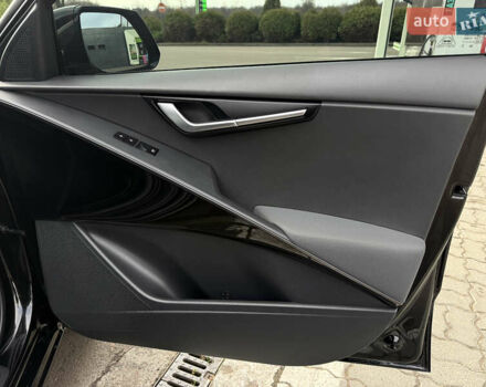 Черный Киа Niro, объемом двигателя 0 л и пробегом 149 тыс. км за 20550 $, фото 47 на Automoto.ua