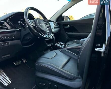 Чорний Кіа Niro, об'ємом двигуна 0 л та пробігом 29 тис. км за 22900 $, фото 41 на Automoto.ua