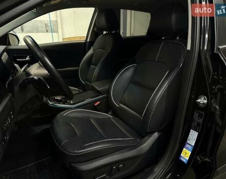 Черный Киа Niro, объемом двигателя 0 л и пробегом 84 тыс. км за 22900 $, фото 1 на Automoto.ua