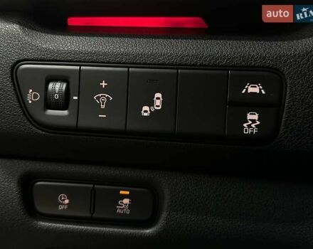 Черный Киа Niro, объемом двигателя 0 л и пробегом 39 тыс. км за 24900 $, фото 6 на Automoto.ua