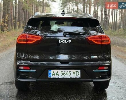 Киа Niro 2022 в Киеве на Automoto.ua Черный Киа Niro, объемом двигателя 0 л и пробегом 70 тыс. км за 22499 $, фото 6 на Automoto.ua